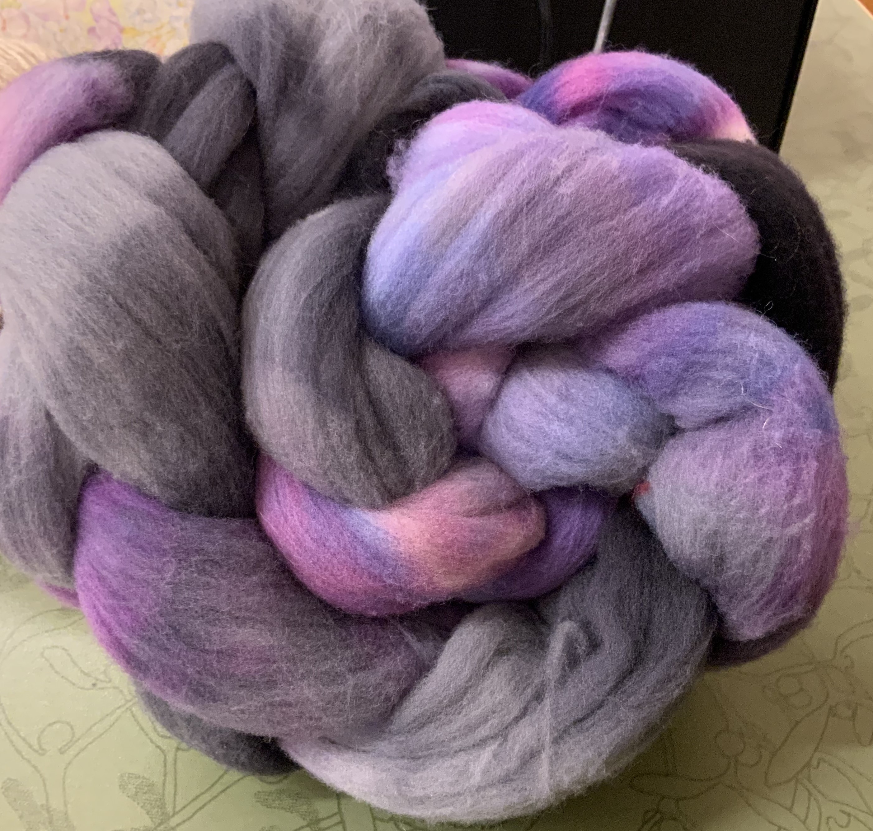 Rambouillet Hand Dyed Top - 115 g (4.0 oz) - Squish